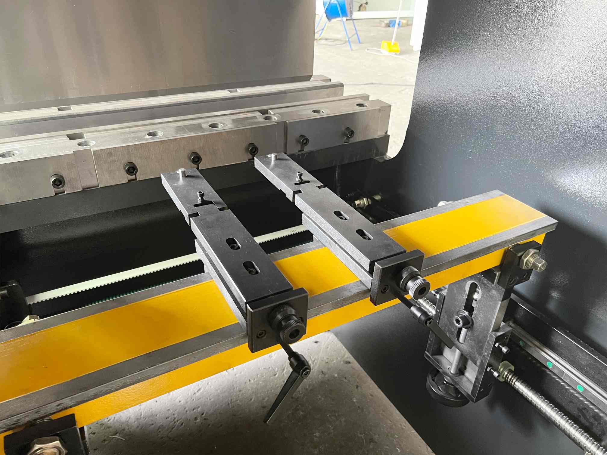 cnc press brakes cnc press brakes