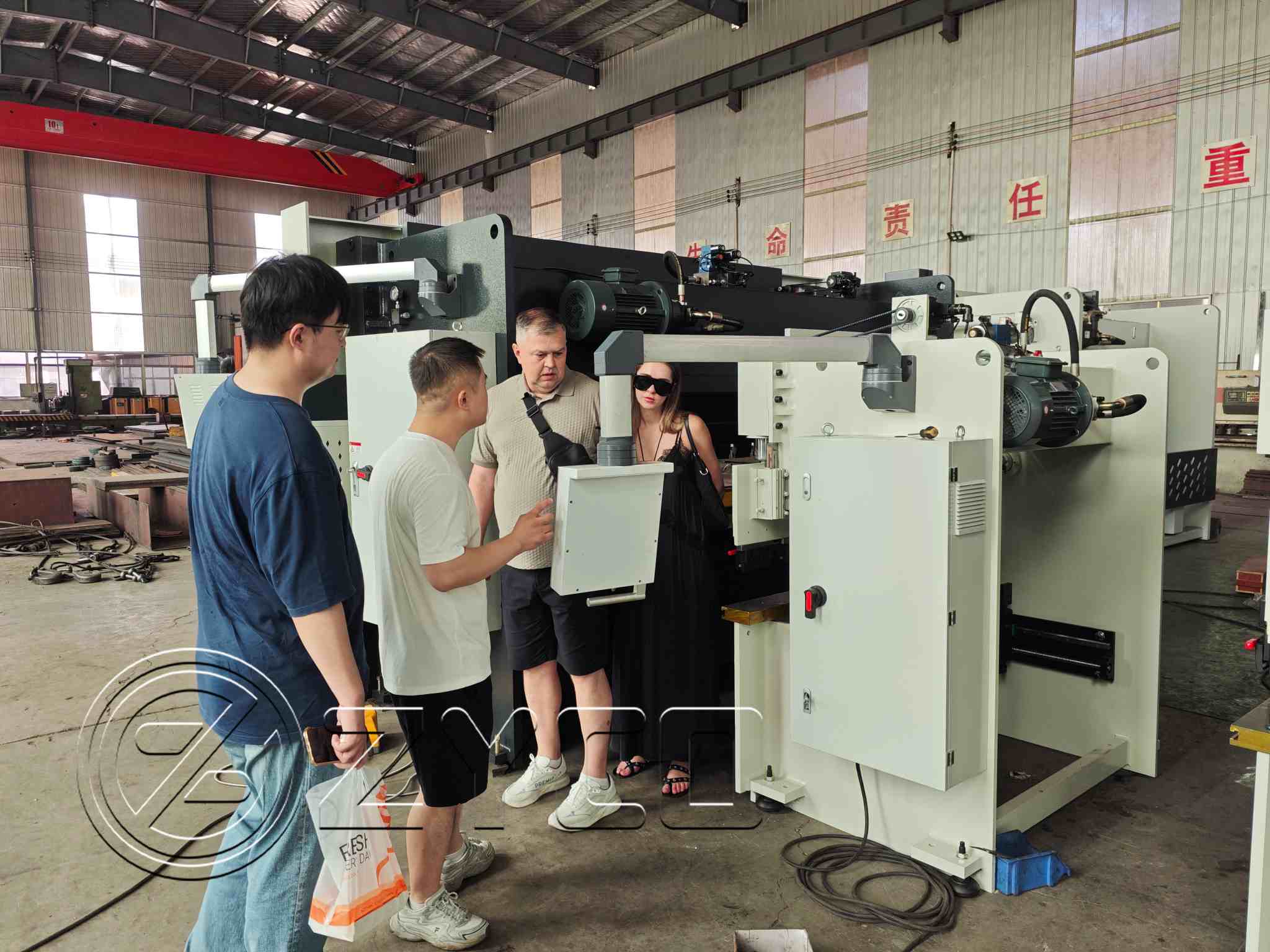 Visite d'usine et inspection technique par le client
